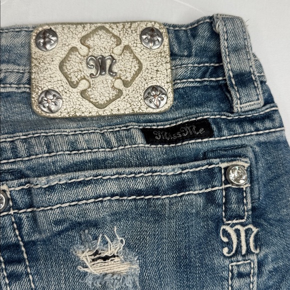 Miss Me size 28 jeans JE8412BL signature bootcut distressed sparkly rhinestones - Picture 8 of 10
